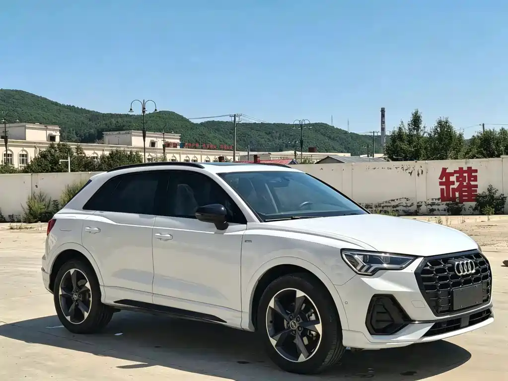 Audi Q3 — фото 2