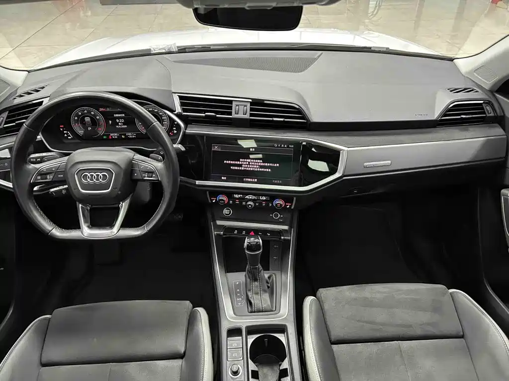 Audi Q3 — фото 2