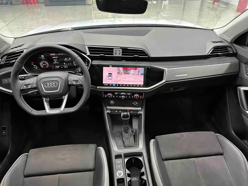 Audi Q3 — фото 2