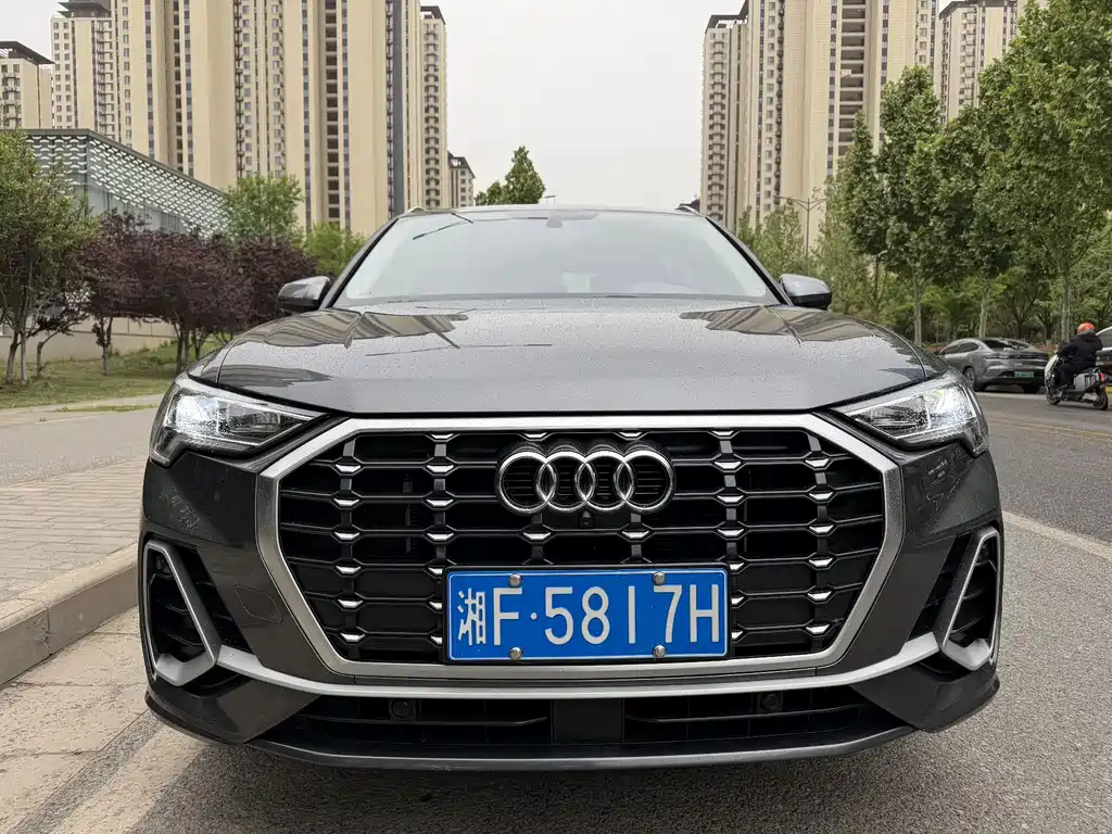 Audi Q3 — фото 2