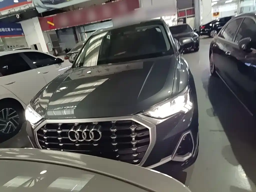Audi Q3 — фото 3