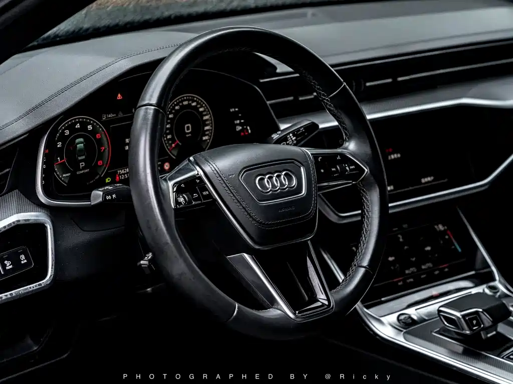 Audi A6L — фото 5