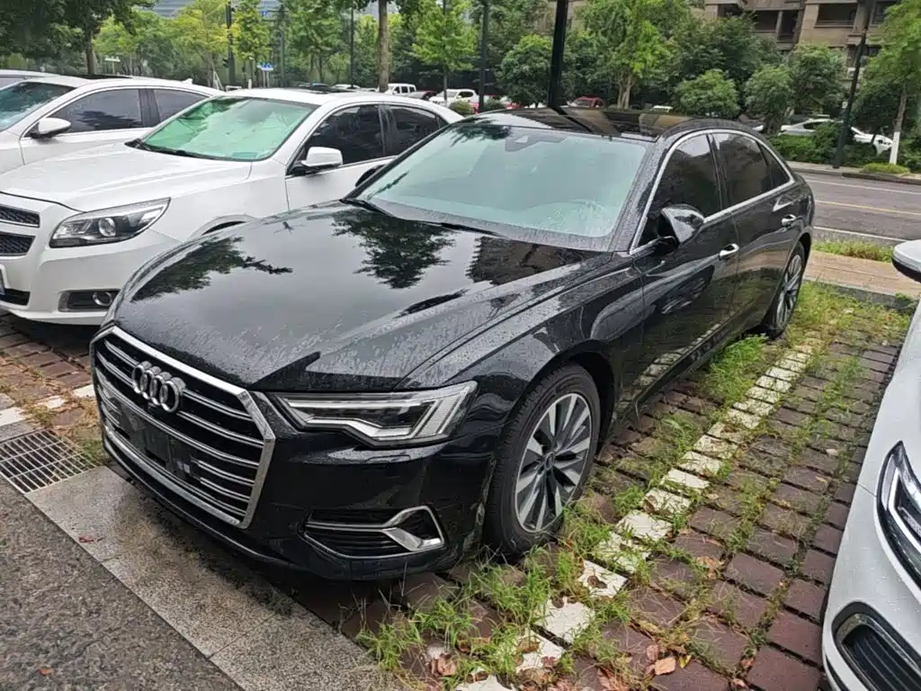 Audi A6L — фото 2