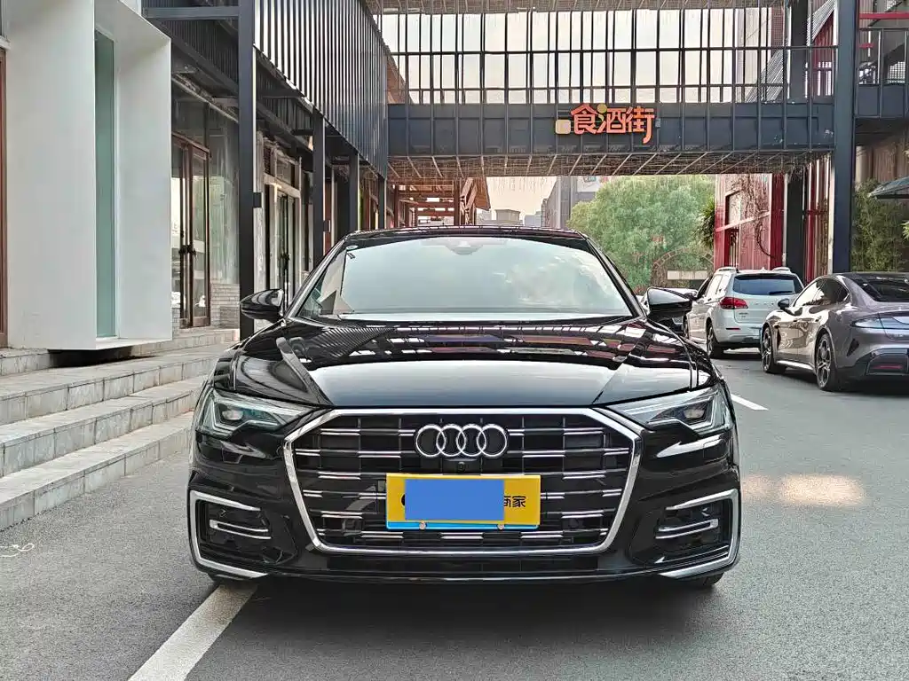 Audi A6L — фото 2