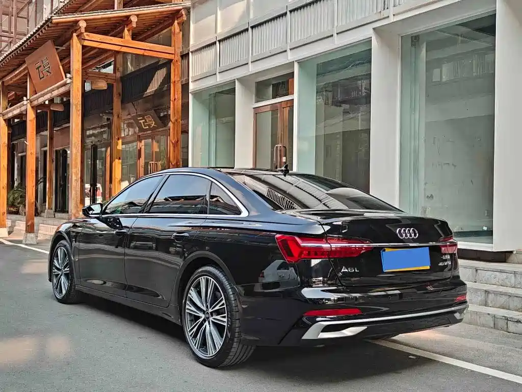 Audi A6L — фото 4