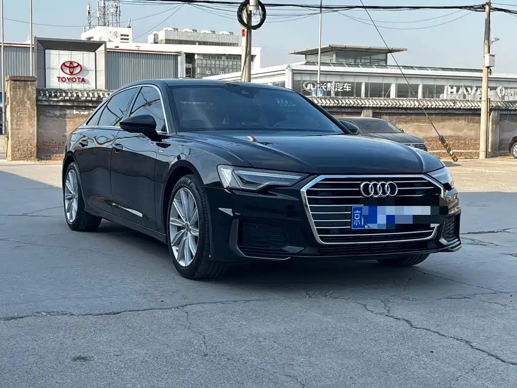 Audi A6L — фото 2