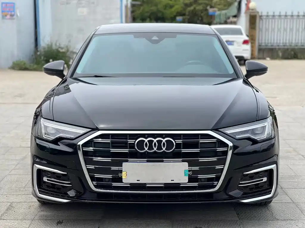 Audi A6L — фото 2