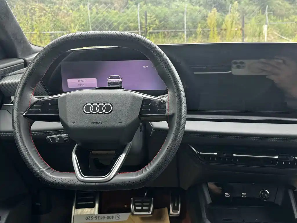Audi Q6L e-tron — фото 22