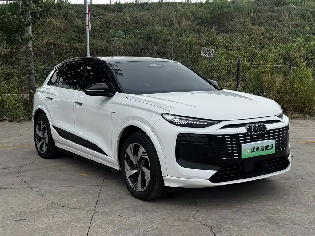 Audi Q6L e-tron — фото 7