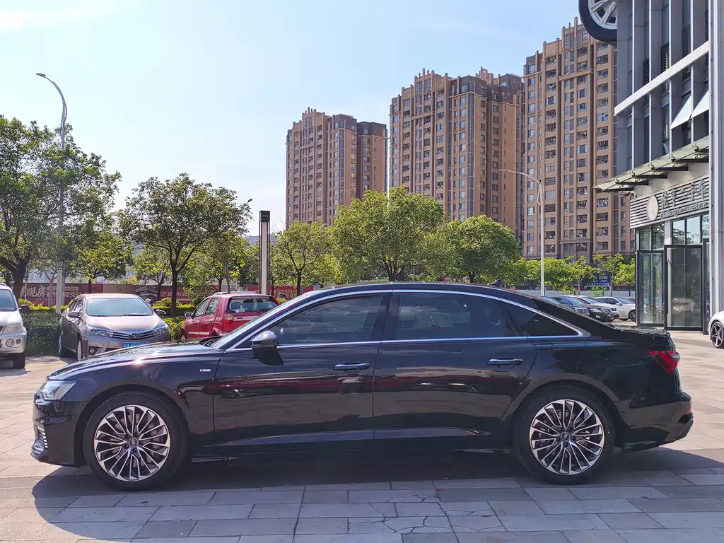 Audi A6L New Energy — фото 7