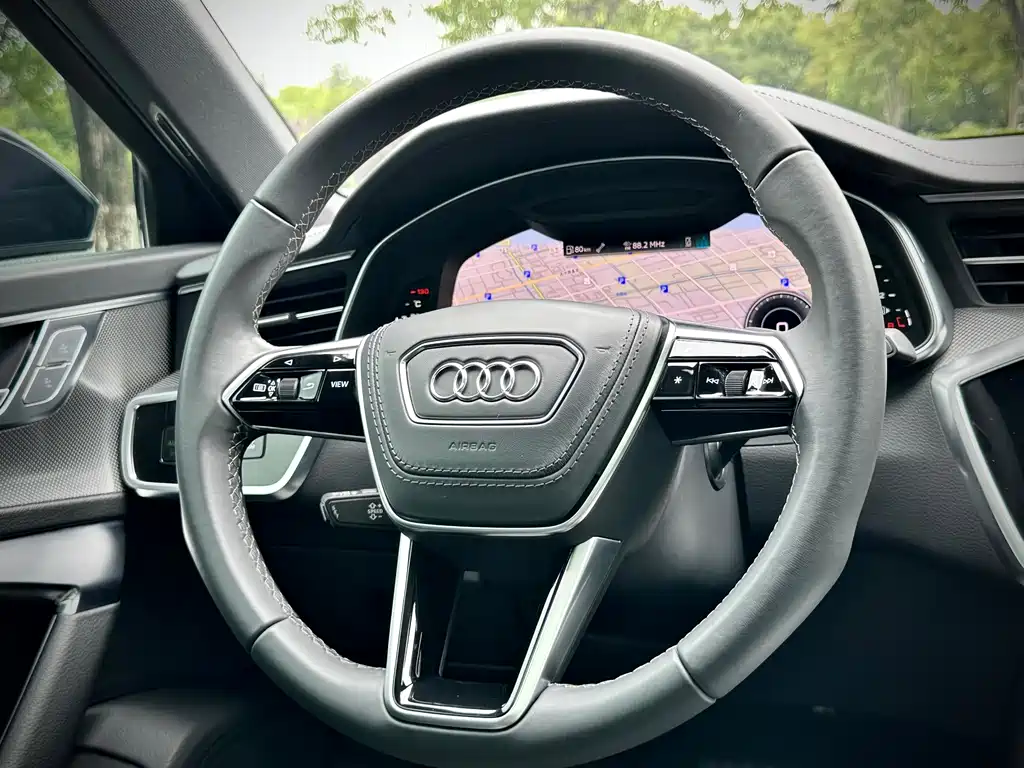 Audi A6L — фото 15