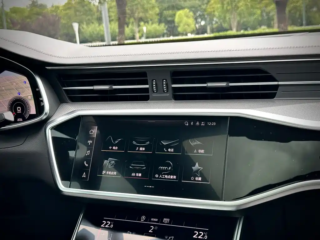 Audi A6L — фото 17
