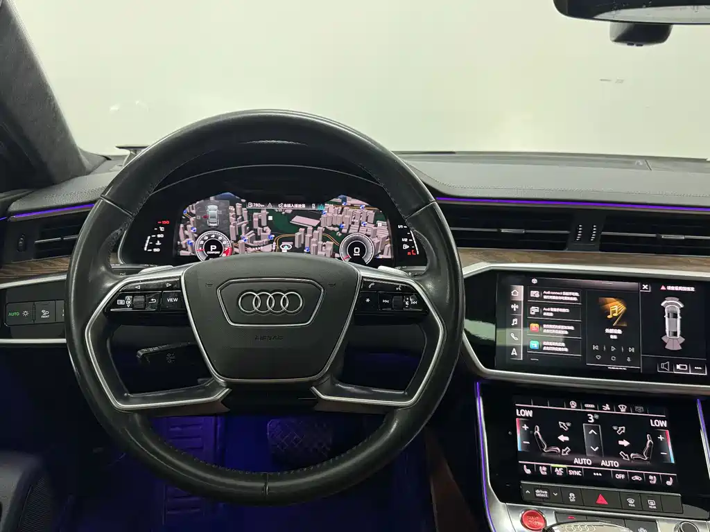 Audi A7 — фото 7