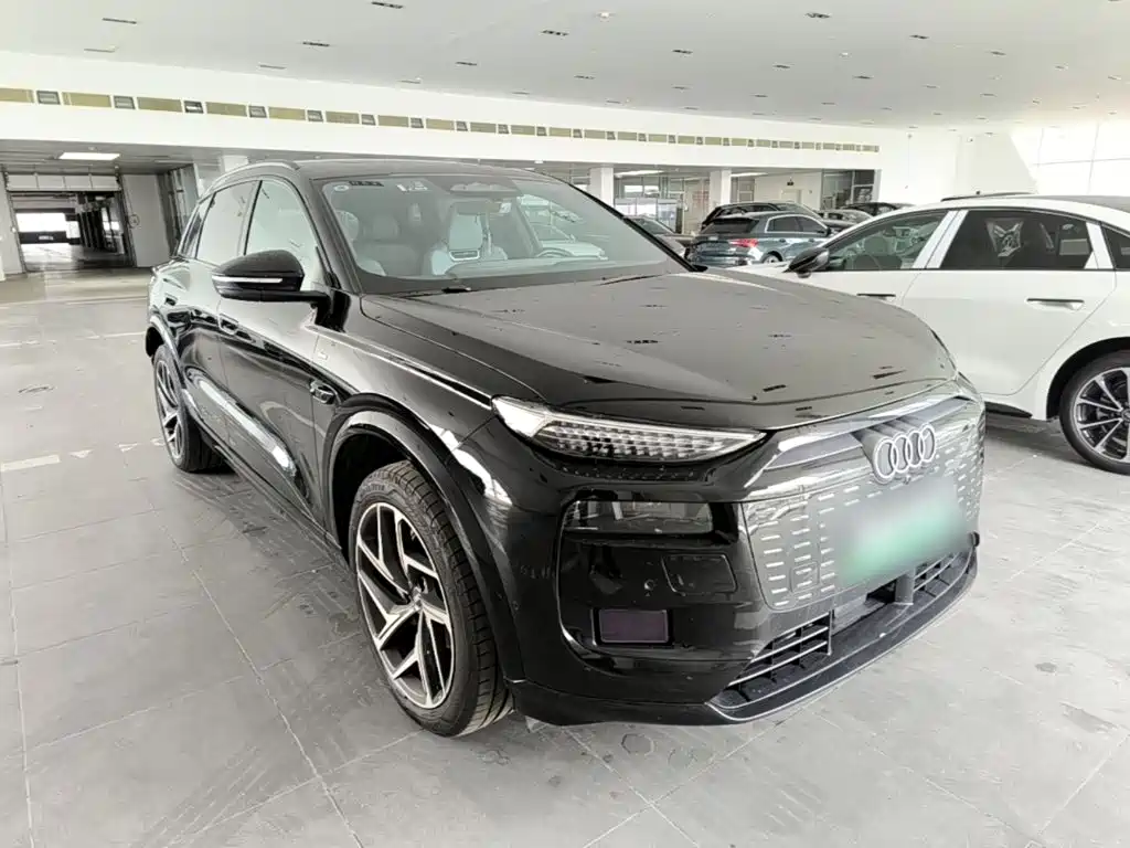 Audi Q6L e-tron — фото 4