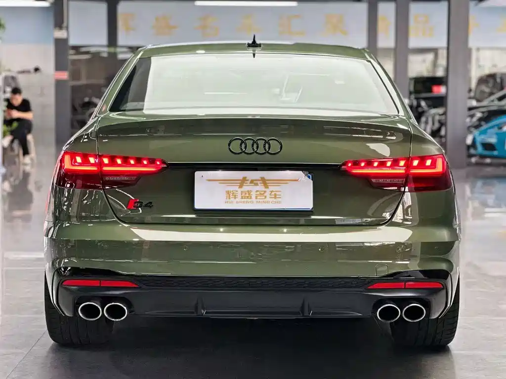Audi S4 — фото 9