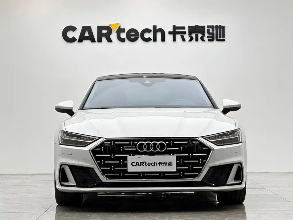 Audi A7L — фото 7