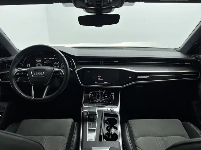 Audi A6L — фото 9