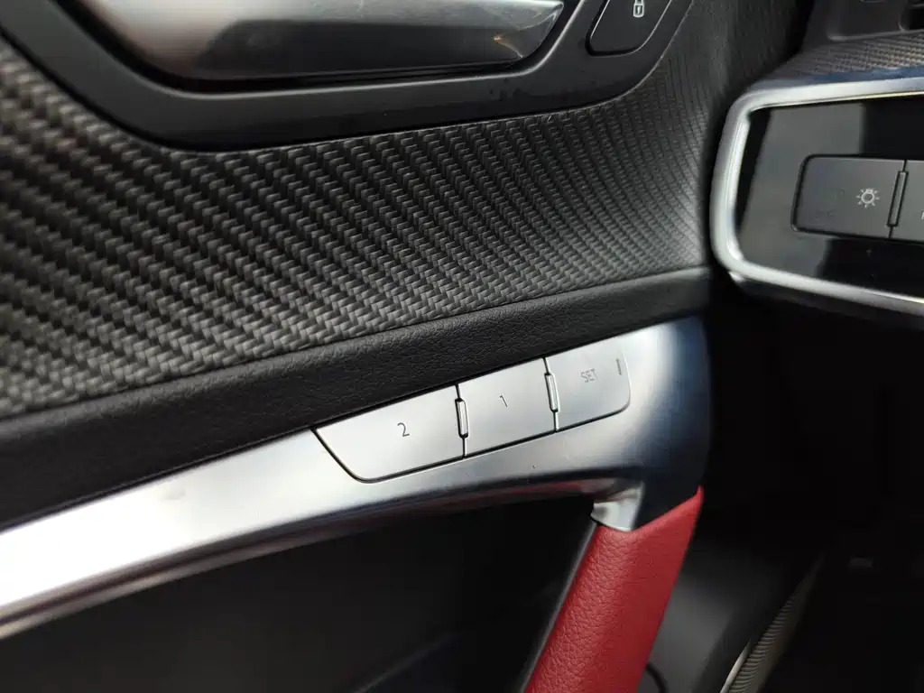 Audi A7L — фото 34