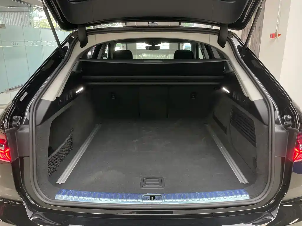 Audi A6 (Import) — фото 25