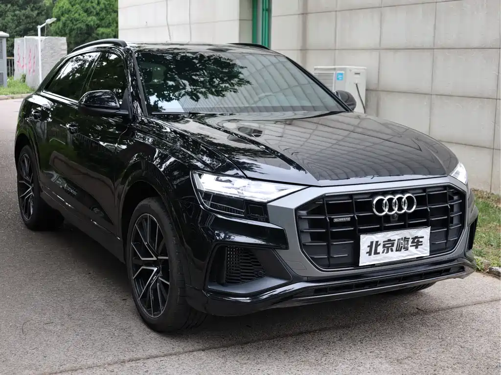 Audi Q8 — фото 3