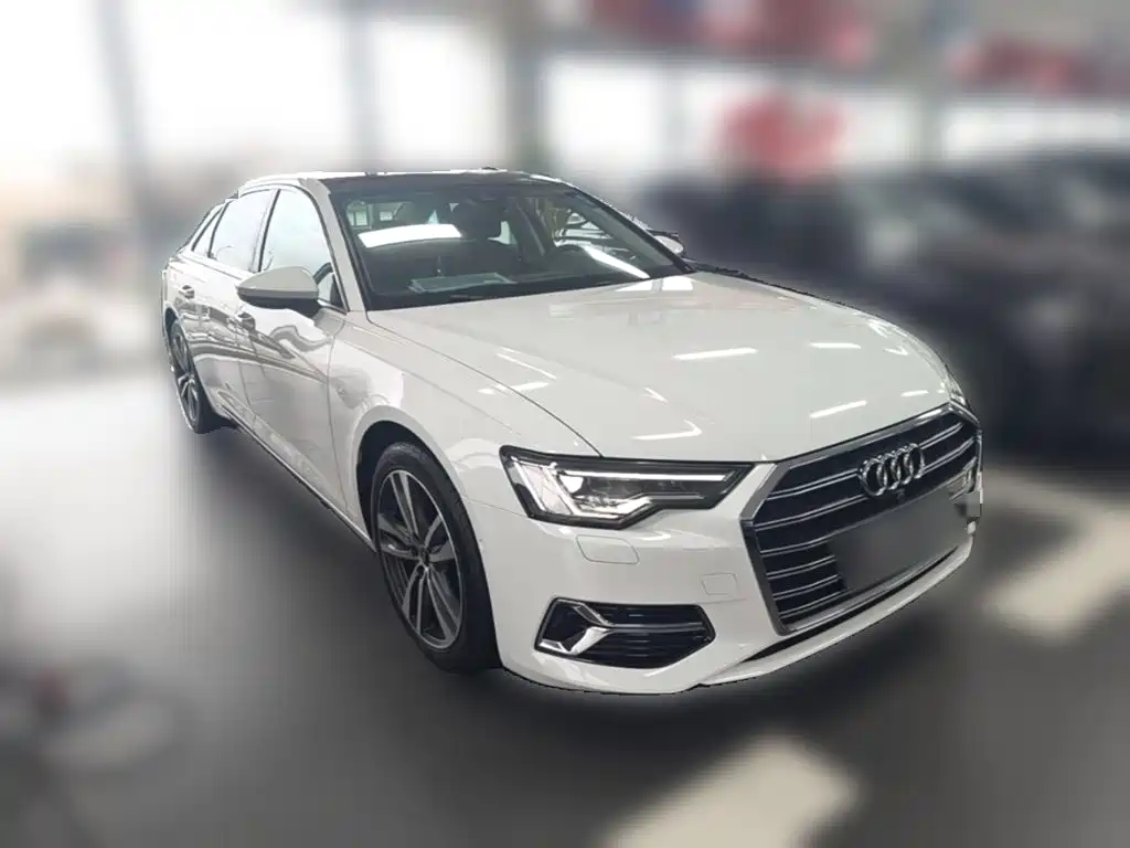 Audi A6L — фото 7