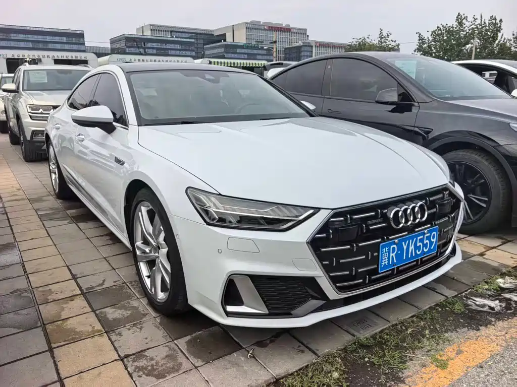 Audi A7L — фото 3