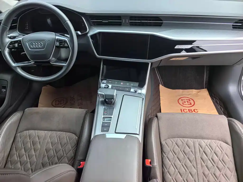 Audi A7L — фото 10