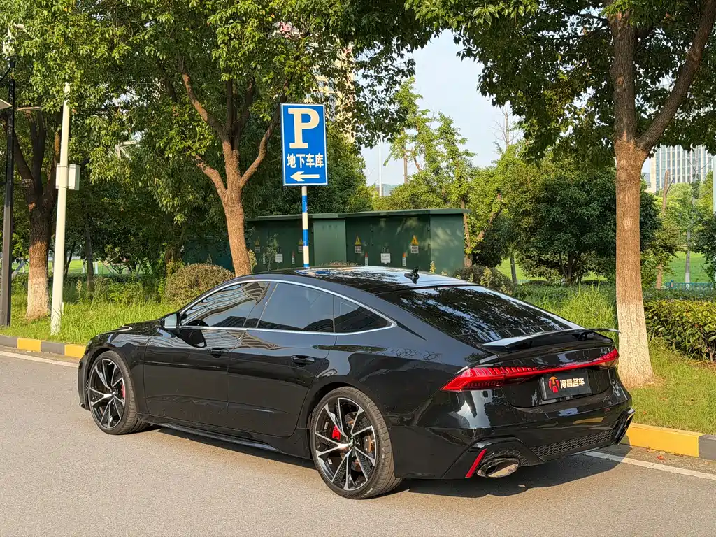 Audi A7 — фото 7
