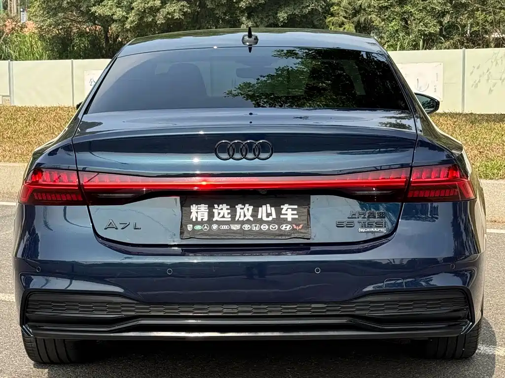 Audi A7L — фото 5