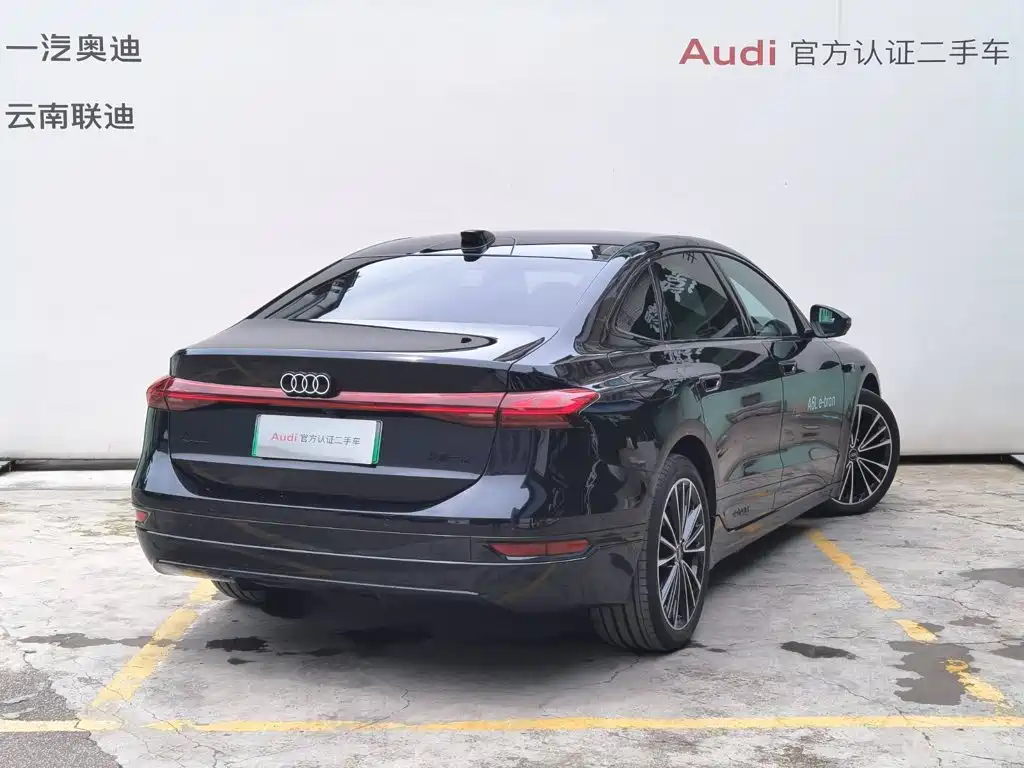 Audi A6L e-tron — фото 4