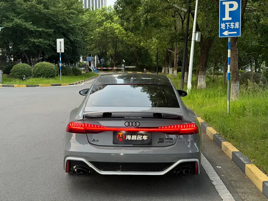 Audi A7 — фото 8