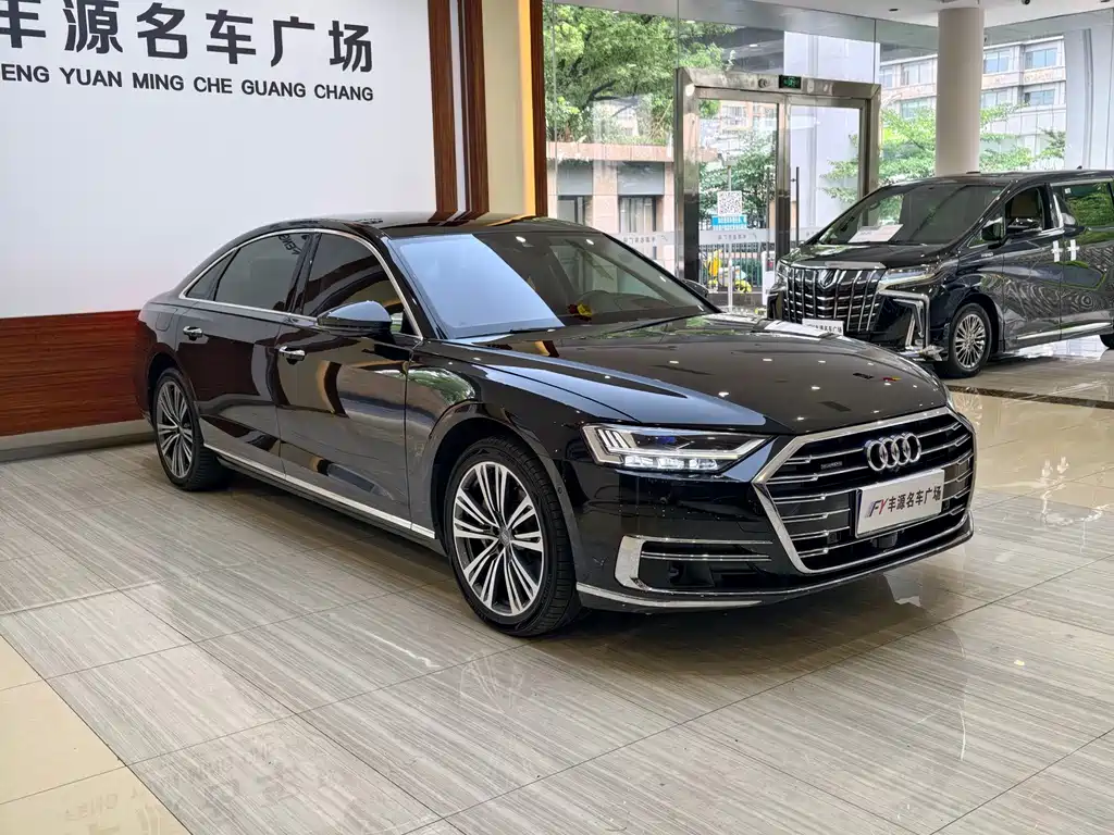 Audi A8 — фото 3