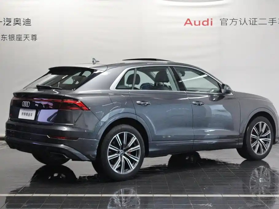 Audi Q8 — фото 5
