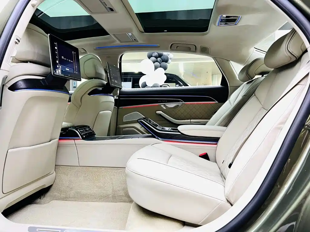 Audi A8 — фото 17