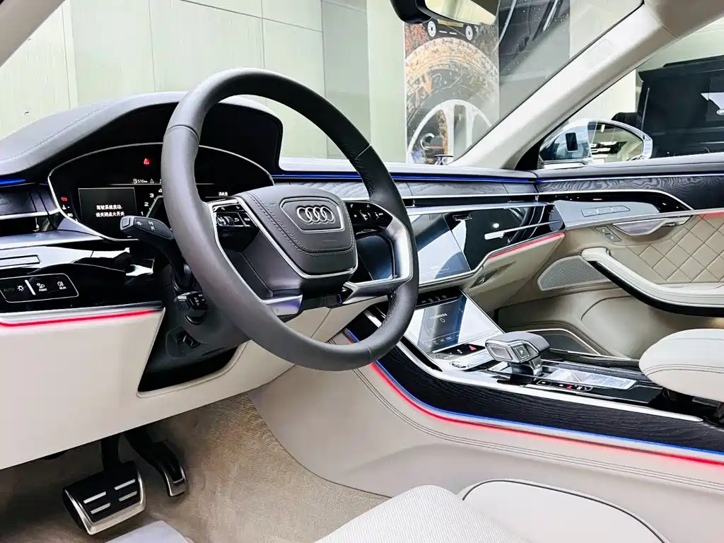 Audi A8 — фото 8