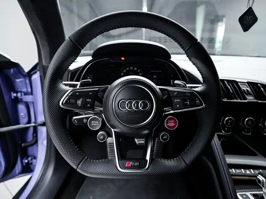 Audi R8 — фото 15