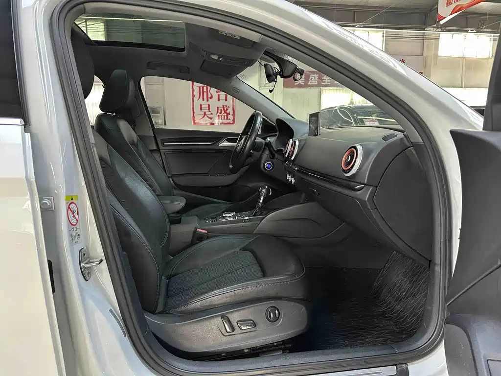 Audi A3 — фото 13