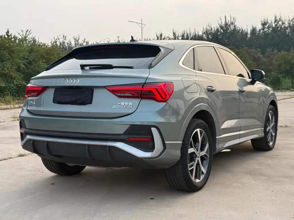 Audi Q3 Sportback — фото 9