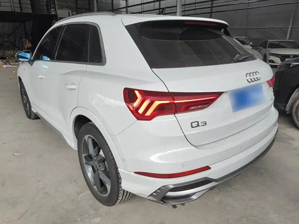 Audi Q3 — фото 5