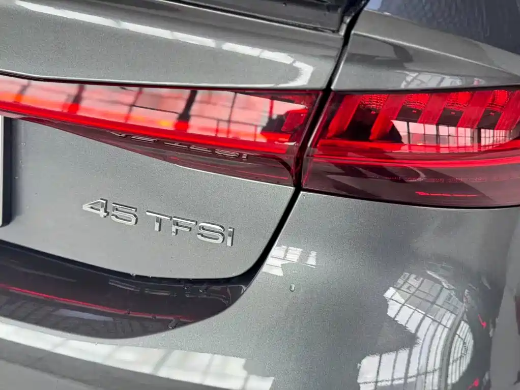Audi A7 — фото 19