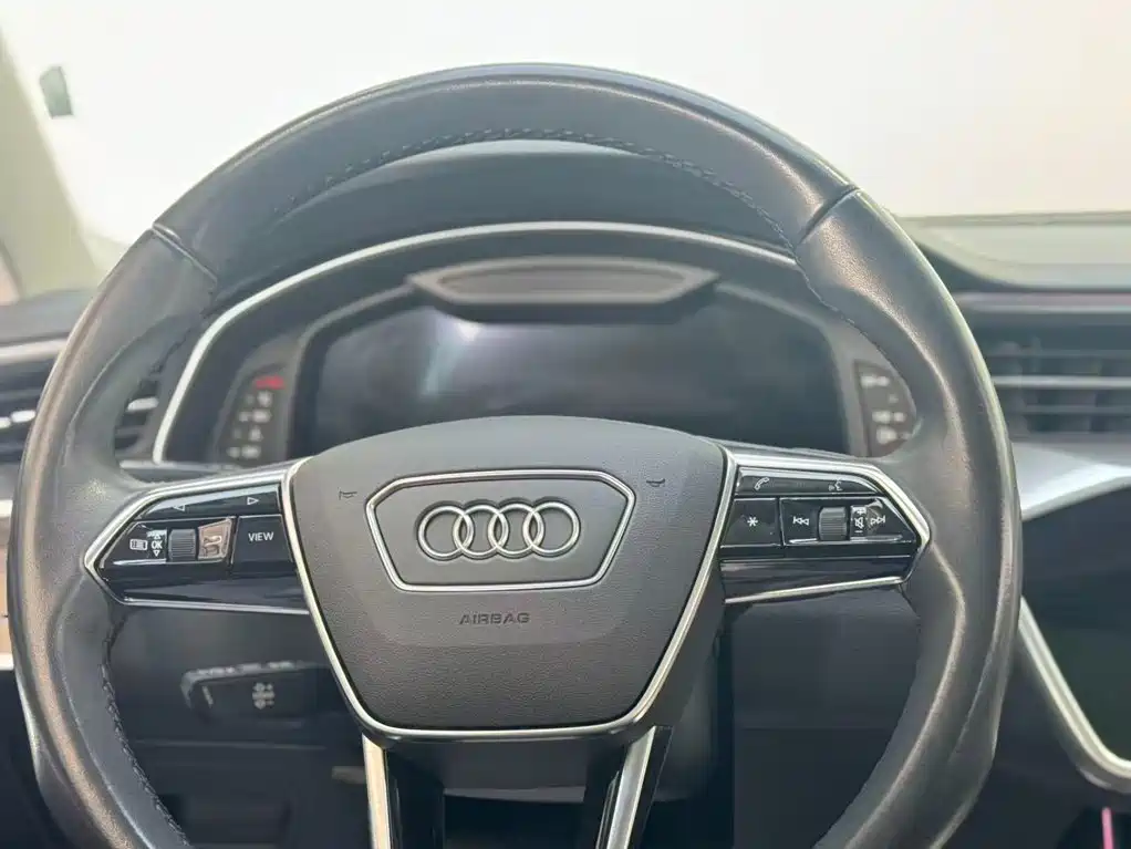 Audi A7 — фото 20
