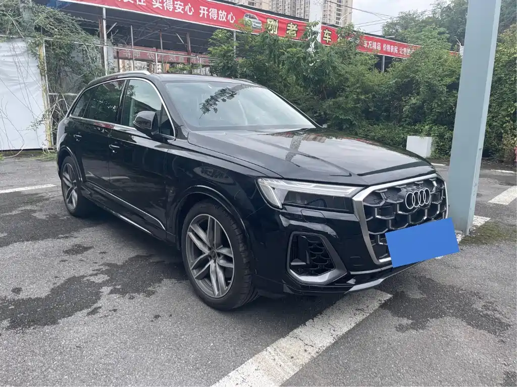 Audi Q7 — фото 3