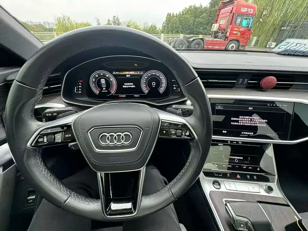 Audi A6L — фото 5