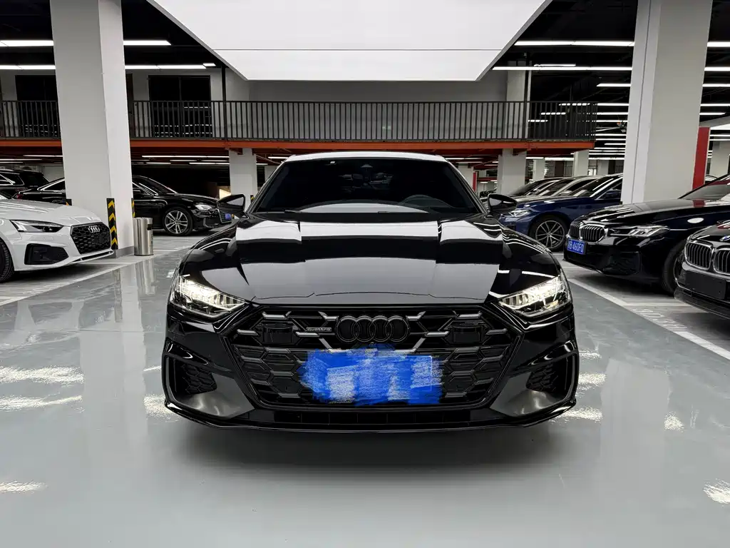 Audi A7L — фото 2