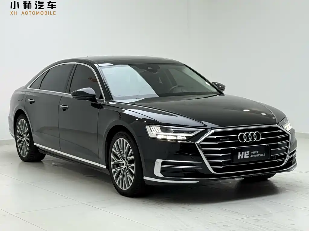 Audi A8 — фото 3