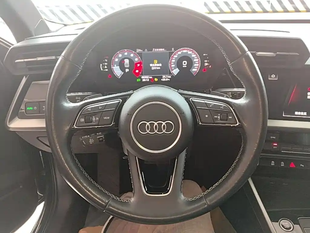 Audi A3 — фото 11