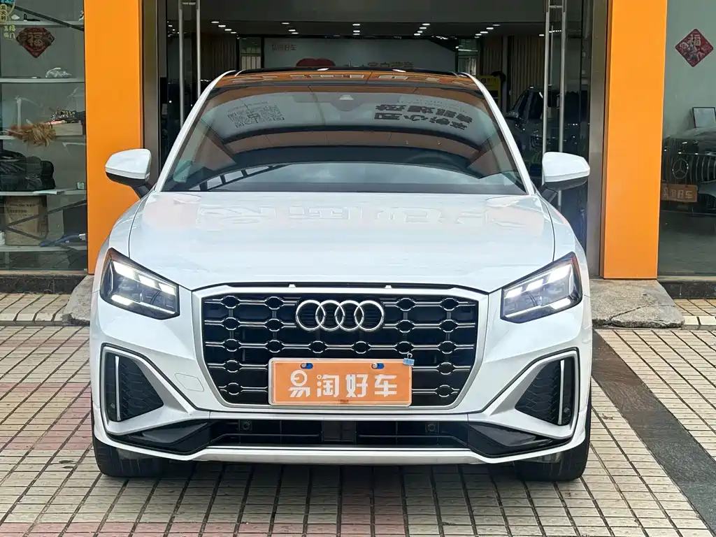Audi Q2L — фото 2