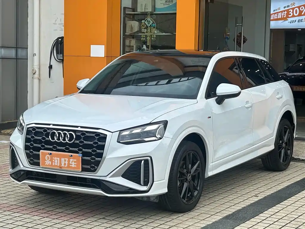 Audi Q2L — фото 4