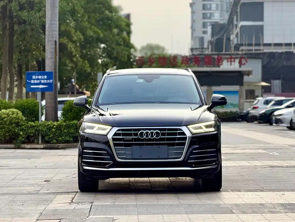 Audi Q5L — фото 2