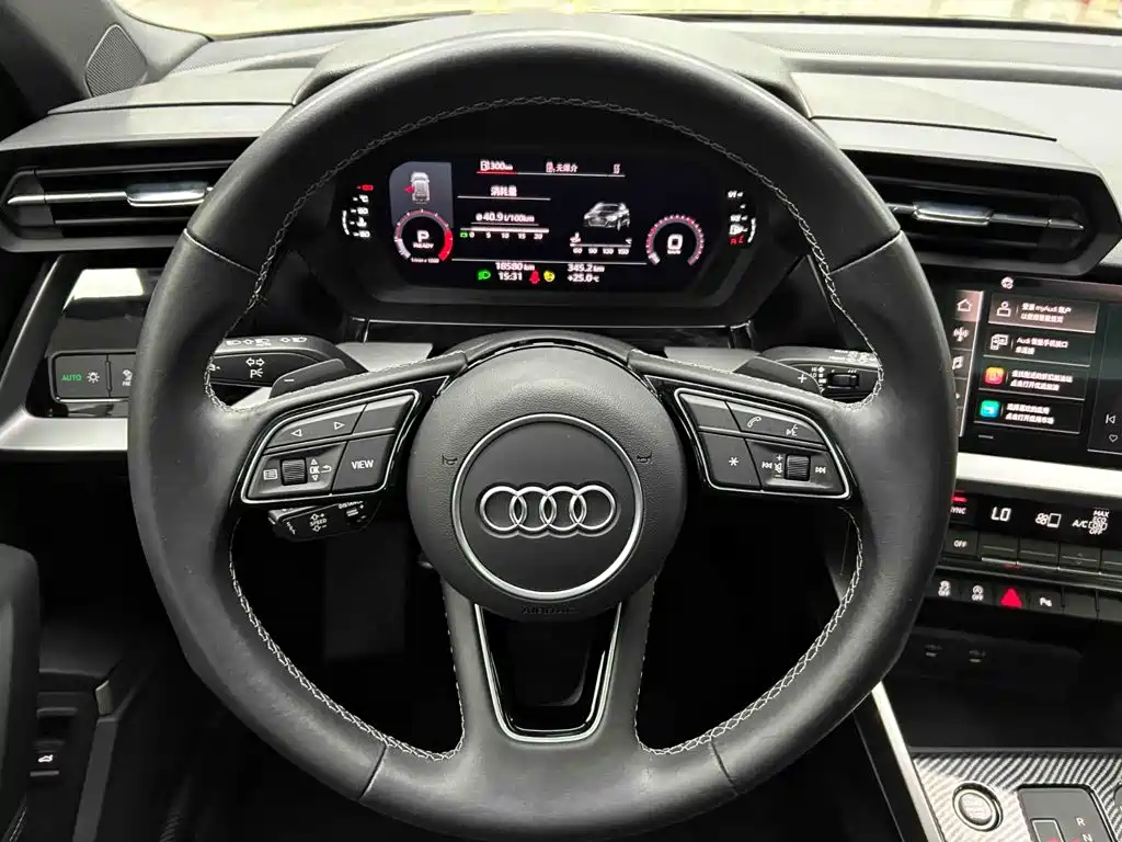 Audi A3 — фото 3